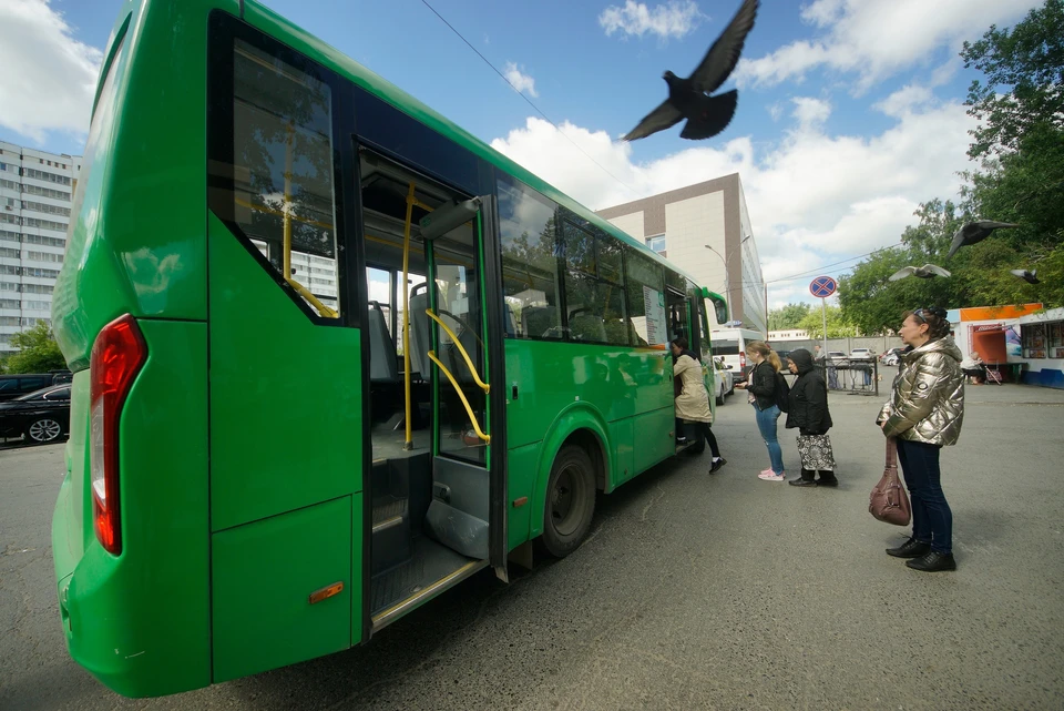 Все пассажиры самостоятельно покинули салон автобуса.
