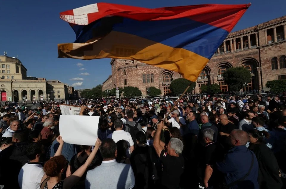 Массовая акция за отставку Пашиняна началась в центре Еревана