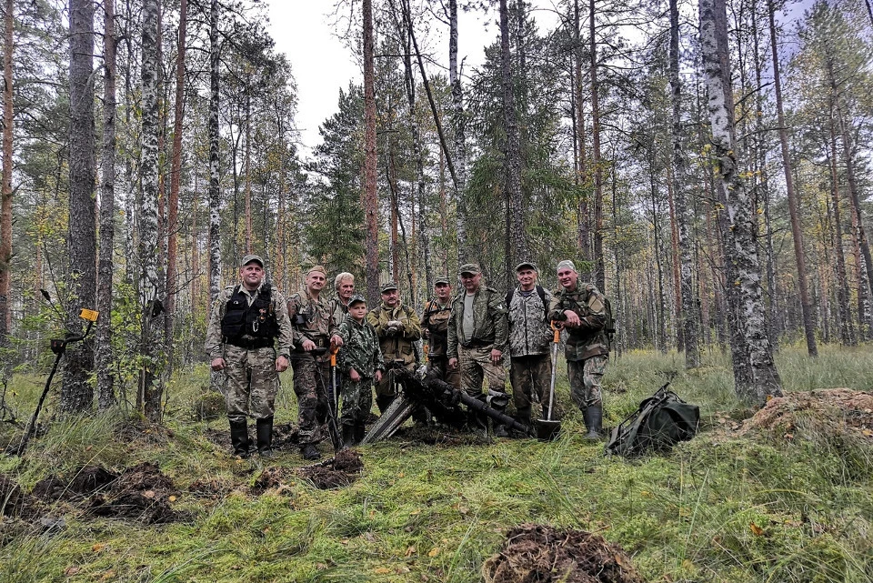 Снимок из леса, где найдены обломки самолета. Фото: VK/Селижаровский Поисковый Отряд "АВАНГАРД"
