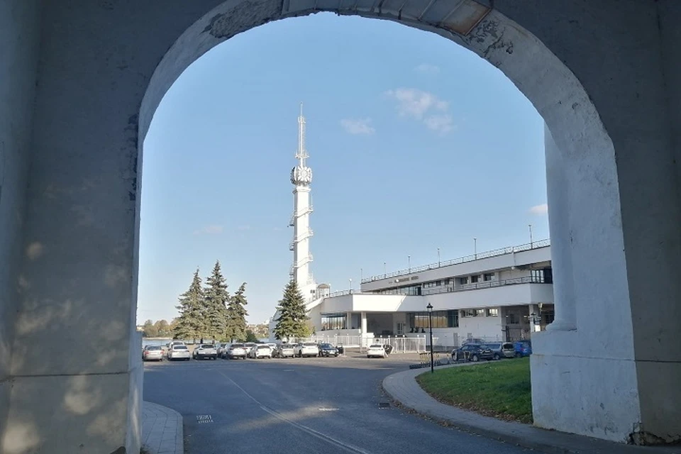 Артемий Лебедев запускает серию репортажей о российских городах.
