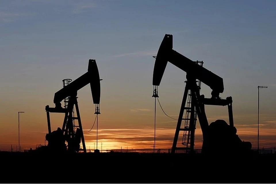 Новак: Россия будет сокращать экспорт нефти вплоть до конца 2023 года
