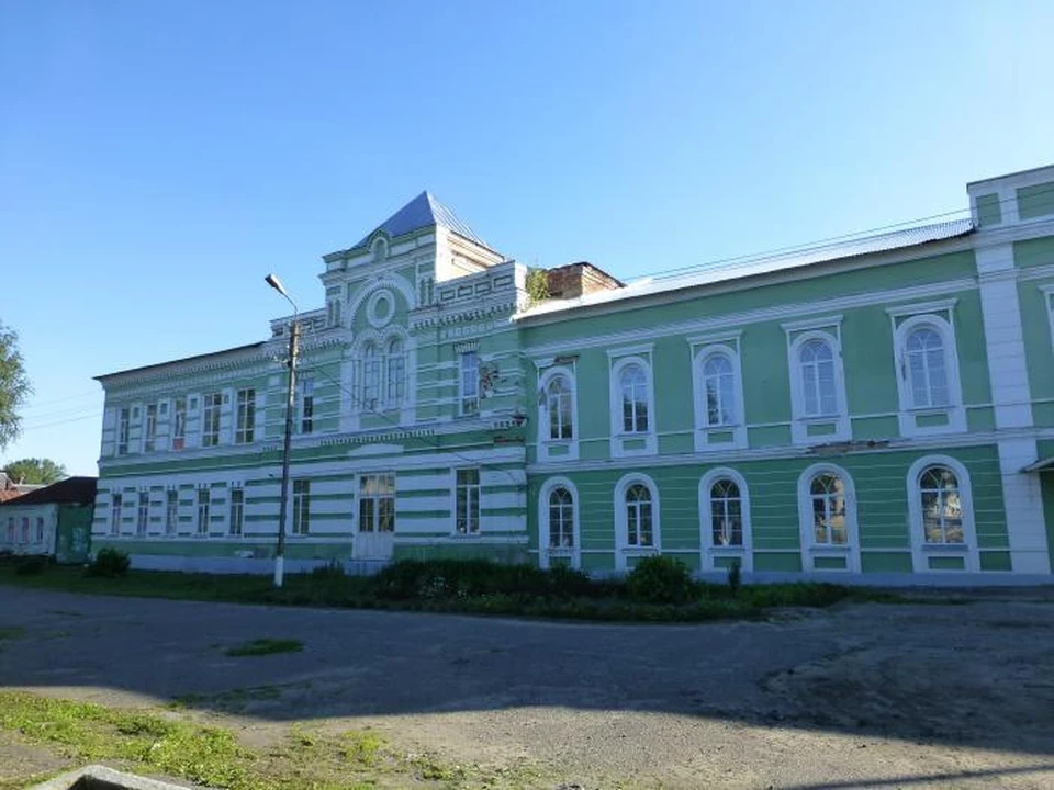 По документам работы в школе продолжаются