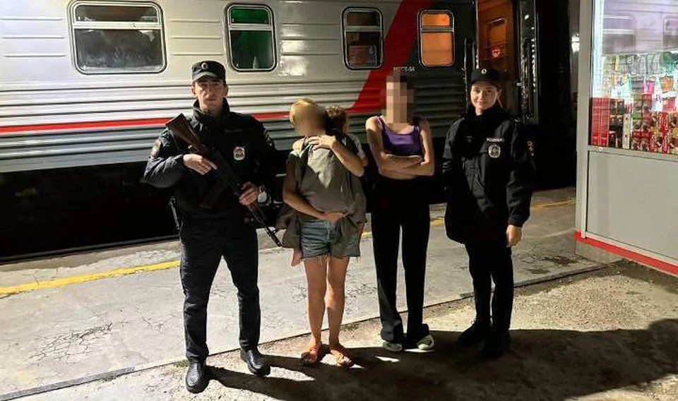 Оперативники помогли семье воссоединиться. Фото: пресс-служба УТ МВД по СКФО