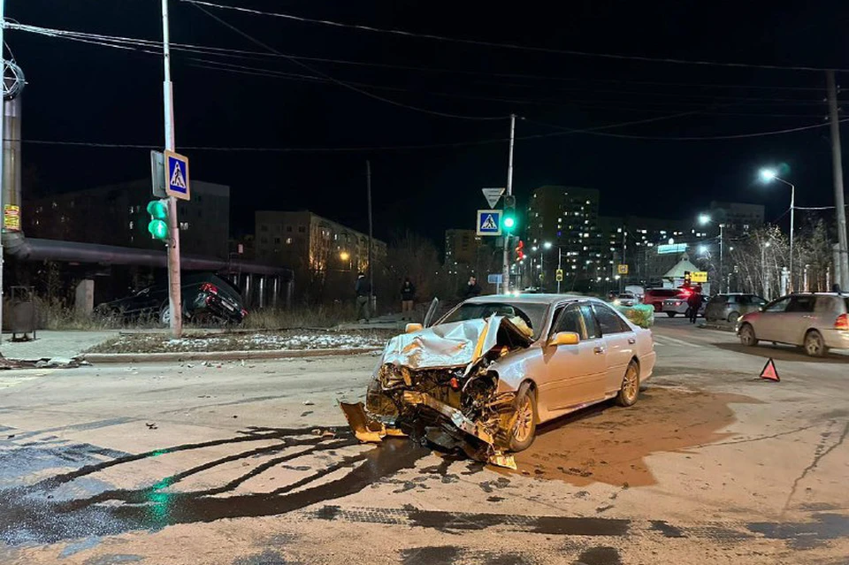 ДТП на Горького — Октябрьская. Фото: ОГИБДД МУ МВД России «Якутское»
