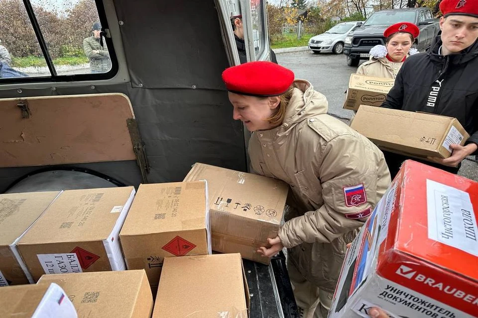 Семь тонн гуманитарной помощи отправил Кузбасс нашим участникам СВО. Фото - пресс служба АПК.
