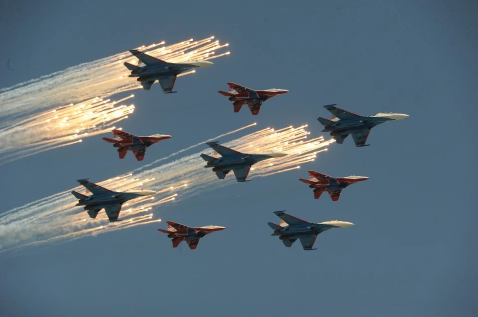 Российский Су-27 не допустил нарушения границы британскими "Тайфунами" и RC-135