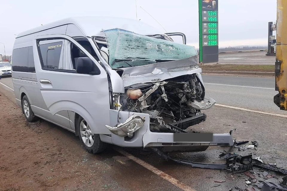 В настоящее время сотрудники ГИБДД выясняют все обстоятельства произошедшего. Фото: МВД Татарстана