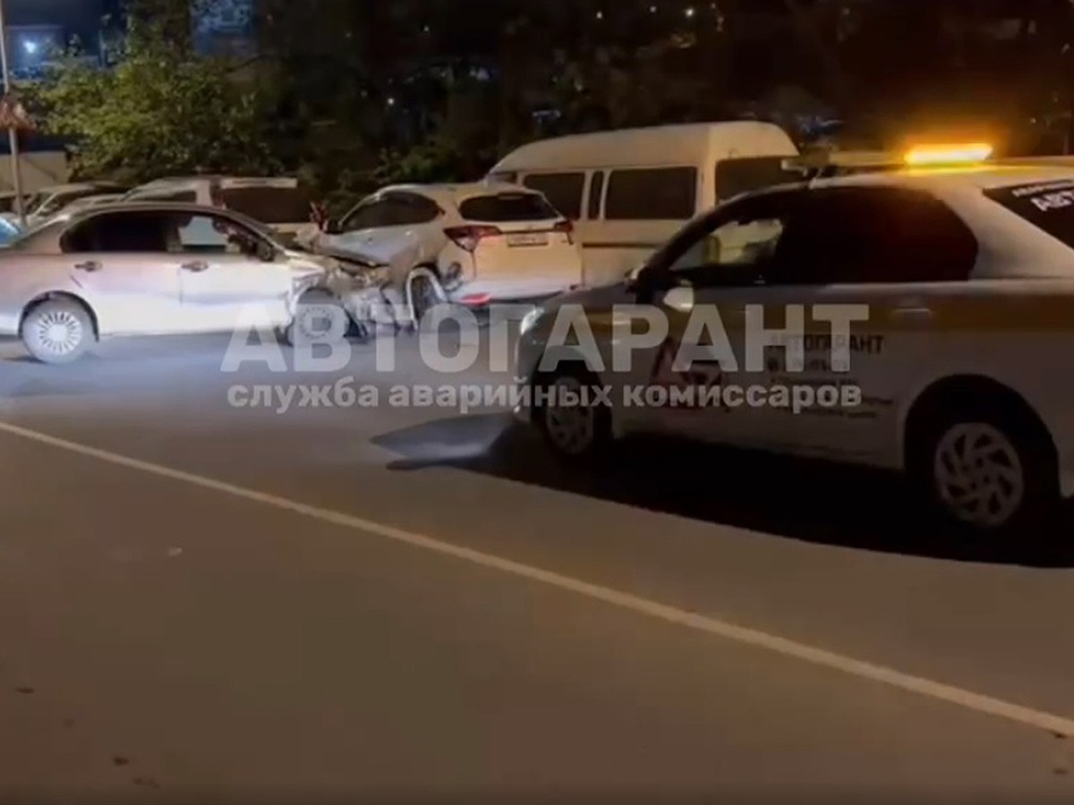 Дорожное месиво: в сети появилось видео массовой аварии во Владивостоке -  KP.RU