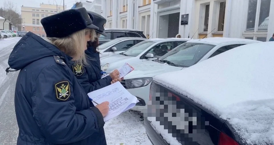 Автомобиль арестовали и эвакуировали на штрафстоянку. Фото: ГУФССП по Свердловской области