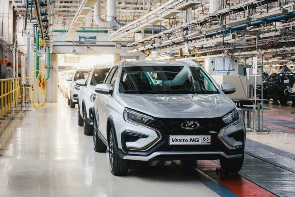 В России возобновили выпуск популярной у белорусов Lada Vesta. Фото: lada.ru