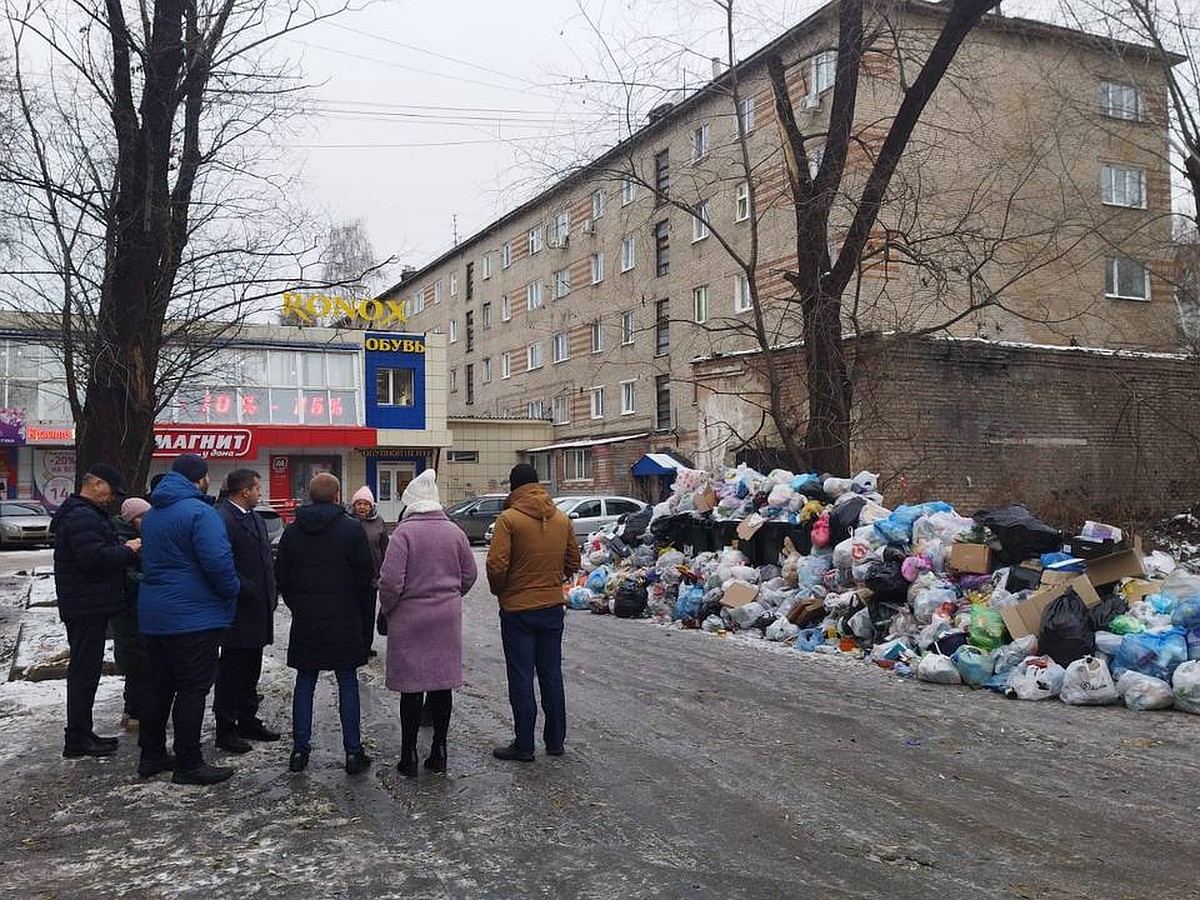 Дмитрий Махиня провел совещание в томском микрорайоне Зеленые горки - KP.RU