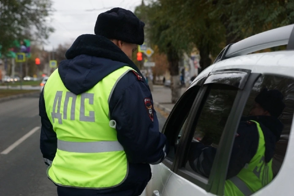 В Новосибирске двое парней угнали «Тойоту», чтобы покататься.