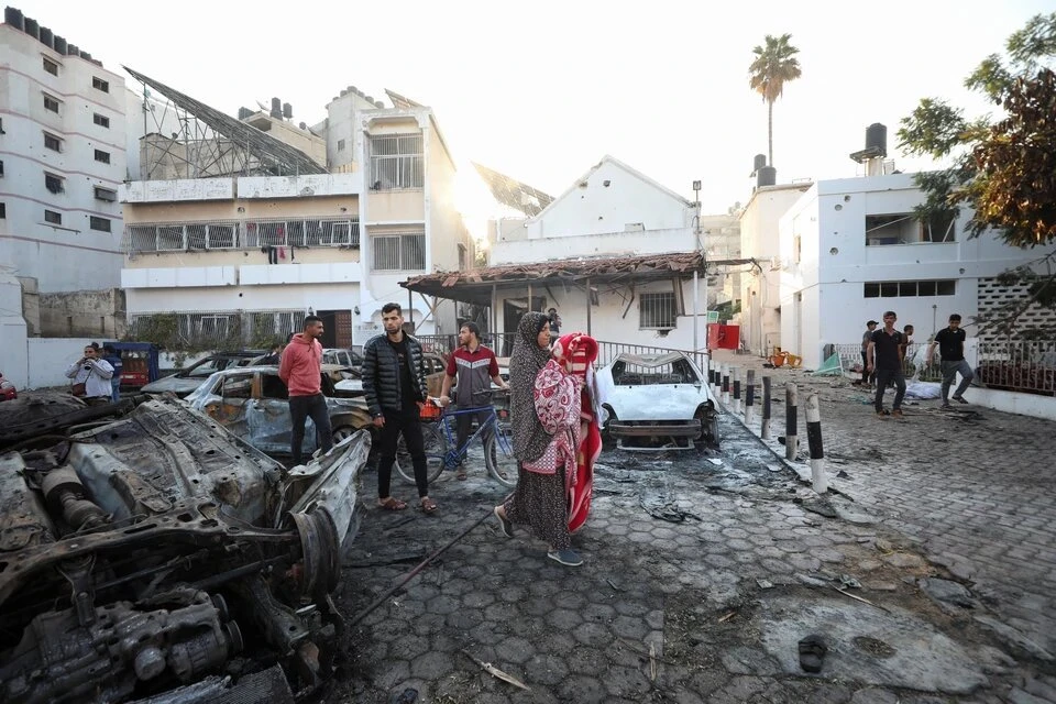 WAFA: Десятки человек погибли после удара Израиля по приюту для беженцев Газе