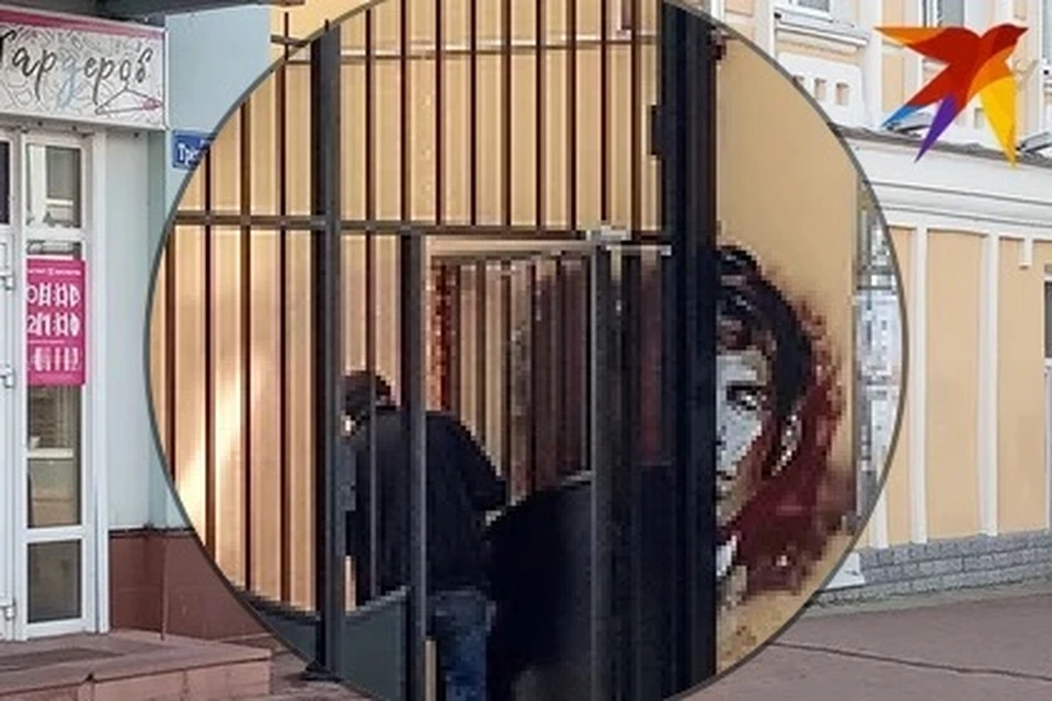 Портрет Мандельштама закрасили на Трехсвятской.