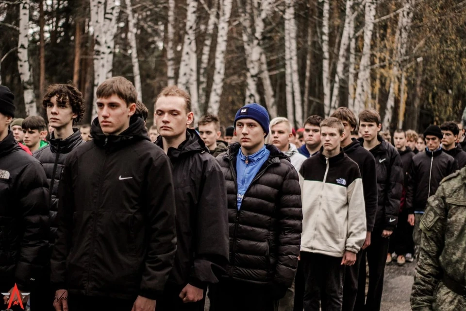 Третьи военные сборы для десятиклассников начались в Рязани.