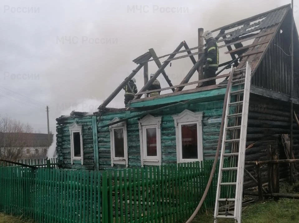 В Людиновском районе сгорел жилой дом