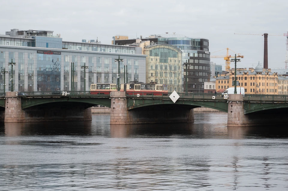В Петербурге завершили разводку Сампсониевского моста.