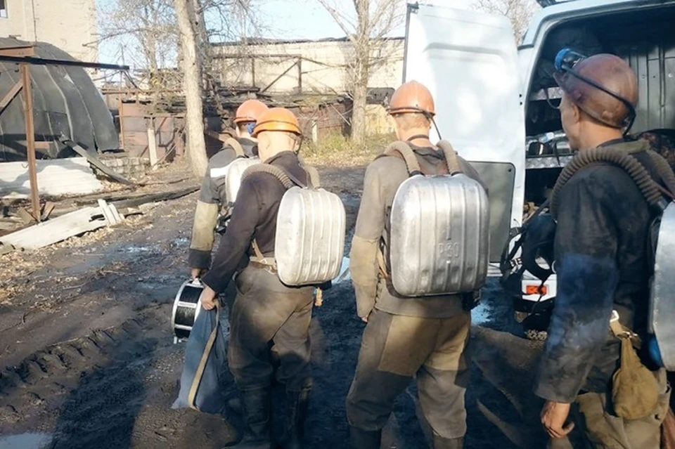 В Свердловском районе в шахте обрушился восточный откаточный штрек. Фото - МЧС ЛНР