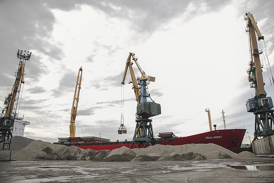 АО «Мурманский морской торговый порт» - крупнейшая стивидорная компания в Арктической зоне Российской Федерации, входит в Национальную транспортную компанию. Фото: пресс-служба ПАО ММТП