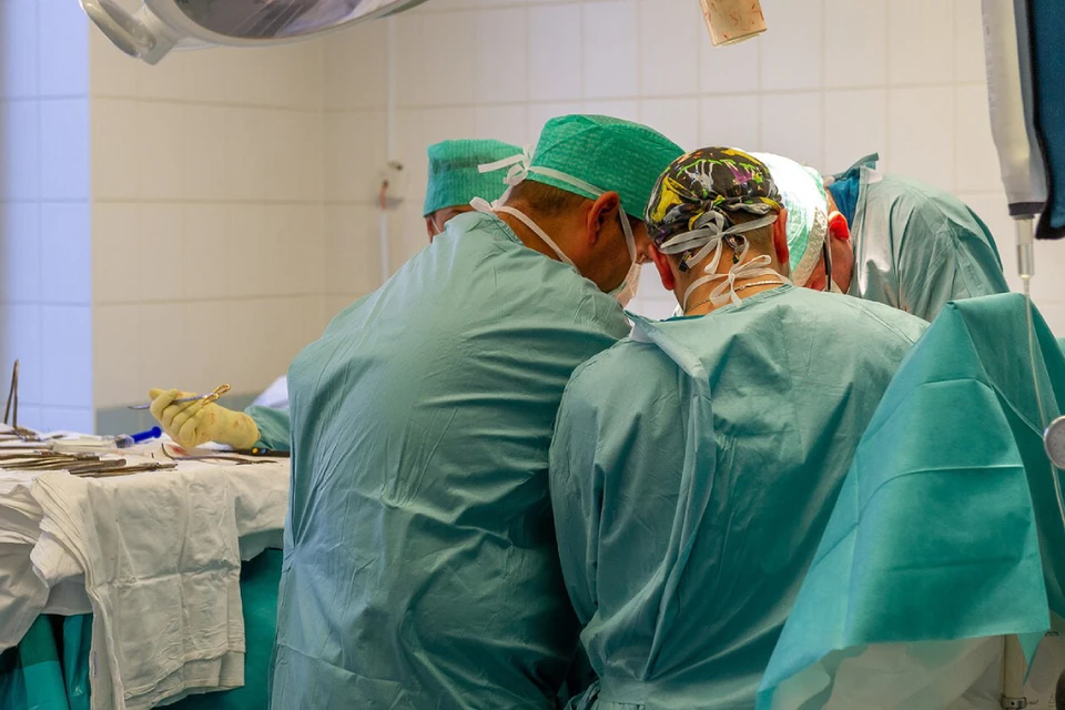 Пострадавшие от рук пластических хирургов, объявили клинике войну.