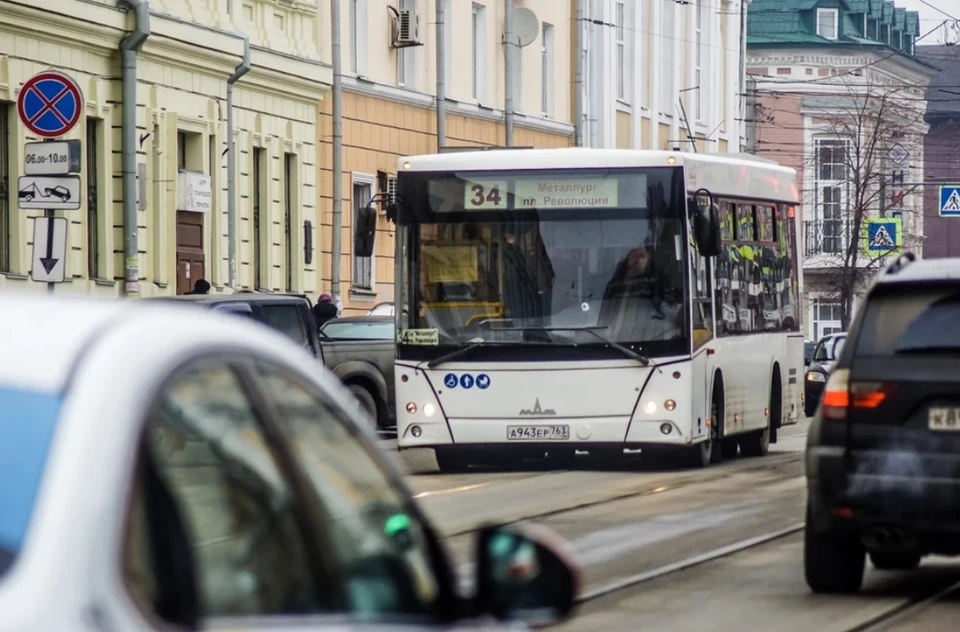 Измененный маршрут предусматривает остановку автобусов у «Вива Лэнда» в 22:10.