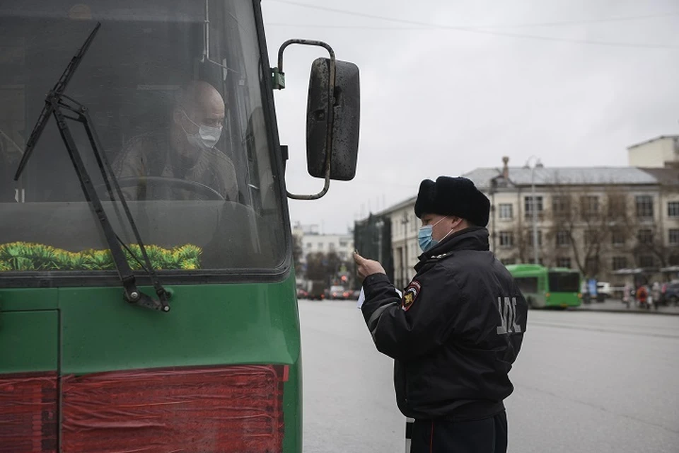 Иностранцам запретили перевозить пассажиров на Колыме