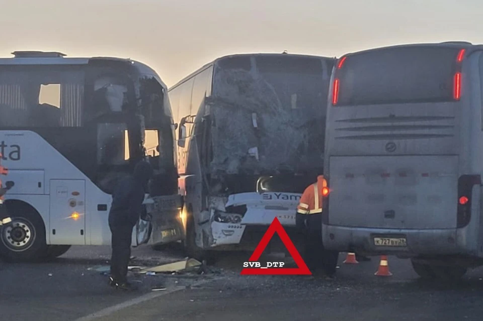 ДТП произошло рано утром. Фото:@svb_dtp