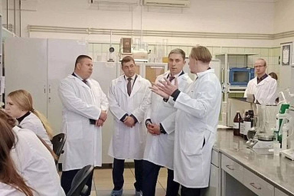 Саратовскую область с рабочим визитом посетил статс-секретарь - заместитель министра сельского хозяйства Максим Увайдов (фото: Министерство сельского хозяйства области)