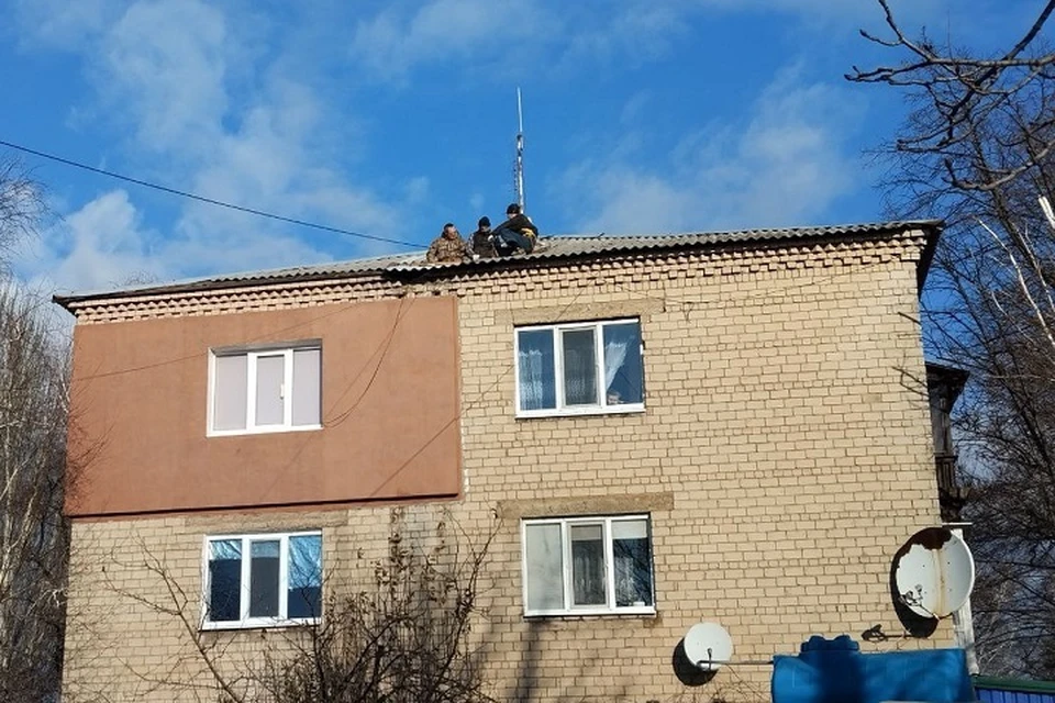 Материалы для ремонта кровель многоквартирных домов выдаются всем администрациям населенных пунктов. Фото: Минстрой ДНР