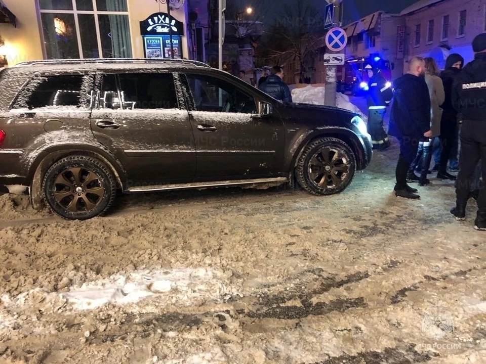 "Мерседес"