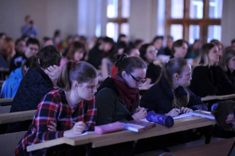 В связи с убийством подростка в школах Иркутска проведут беседы с учениками