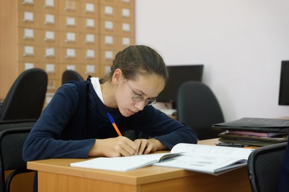 Олимпиады пройдут с 9 января по 1 марта 2024 года по всем школьным предметам.