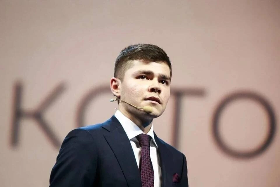 Суд арестовал денежные средства на 17 счетах блогера Аяза Шабутдинова