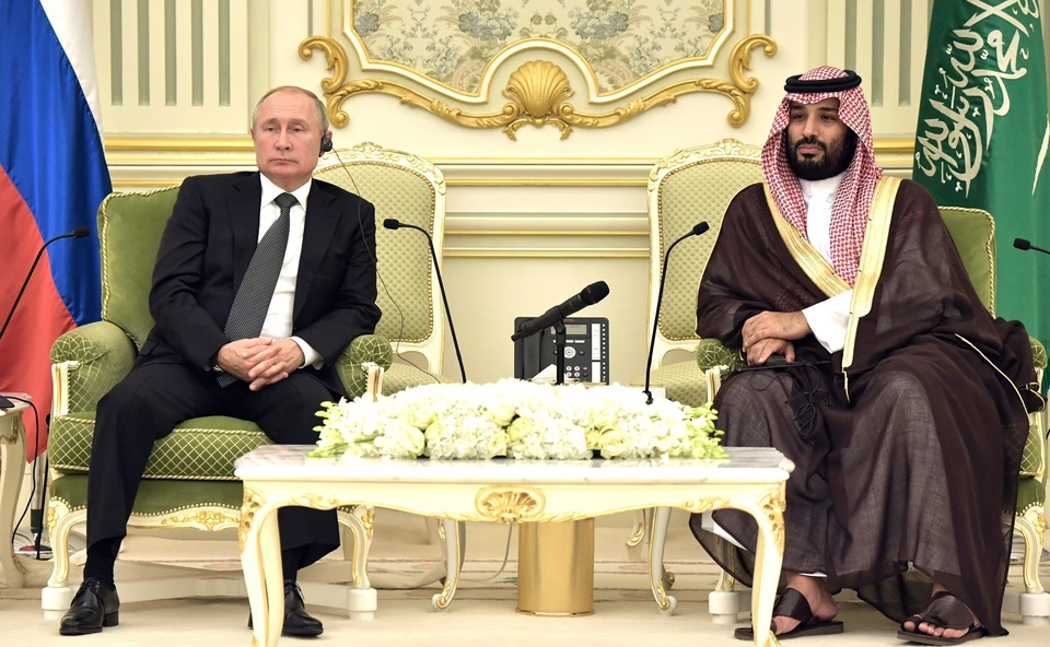 Владимир Путин прибыл в Саудовскую Аравию на переговоры с наследным принцем