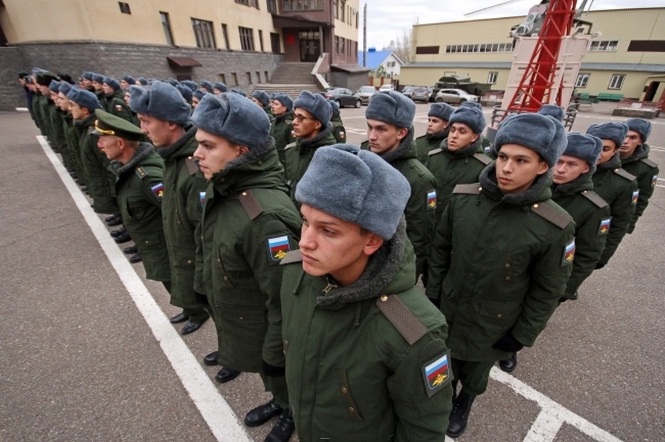В Хабаровск прибыл крупный воинский эшелон с новобранцами