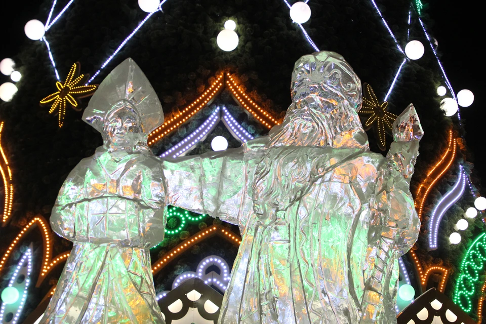 Новогодние места 2023-2024 в Иркутске будут украшены скульптурами изо льда и красочной подсветкой