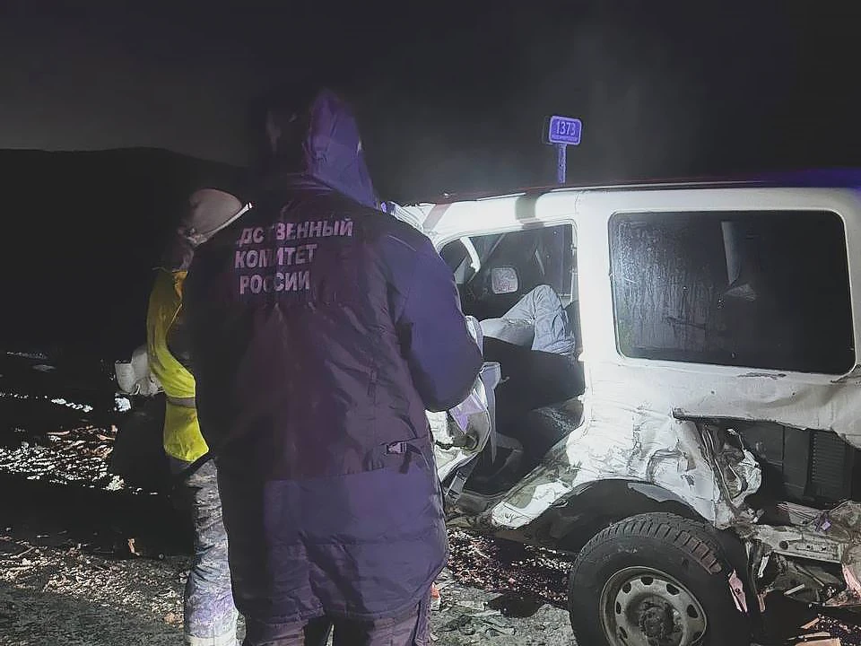В Кольском районе вечером 7 декабря произошло ДТП, в котором погиб сотрудник полиции. Фото: СУ СКР по Мурманской области