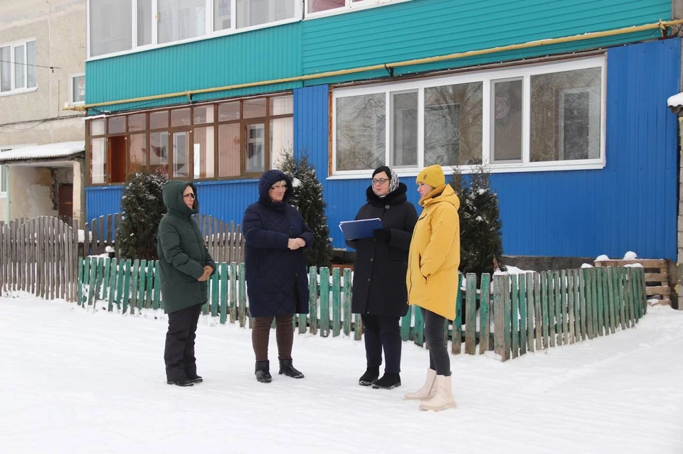 Депутаты Ульяновской Гордумы объехали дворы, которые обновят в 2024 году. ФОТО: Ульяновская Гордума