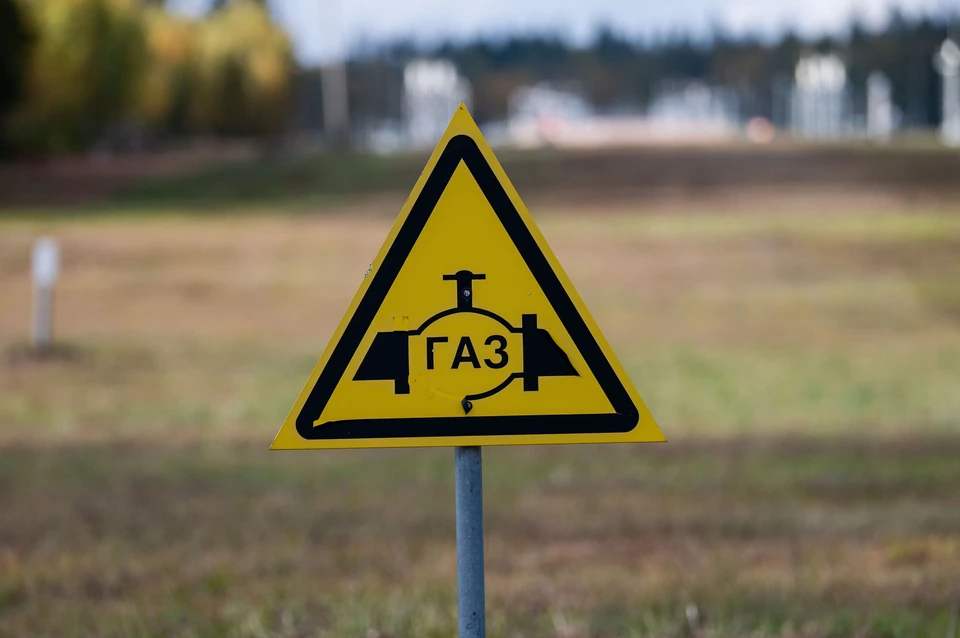 Аварийно-восстановительные работы на поврежденном газопроводе продолжаются.