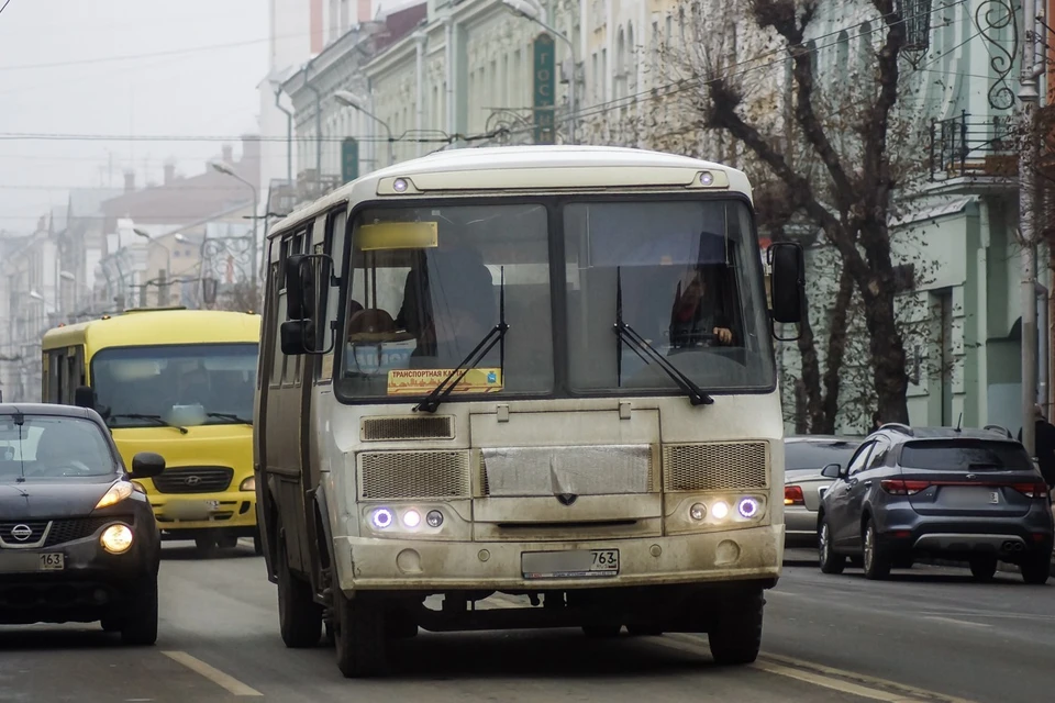 17 автобус самара. Автобус Самара. Общественный транспорт Самара. Украинская маршрутка. Маршрутки в Самаре