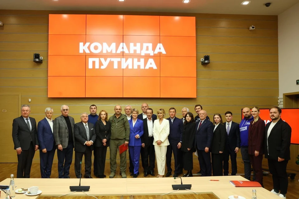 Инициативная группа по выдвижению Владимира Путина.