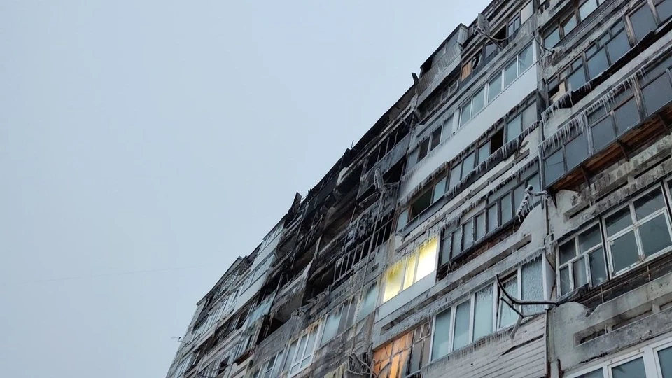 В пожаре в эжвинском МКД полностью сгорели 11 квартир. Фото: Василий Стрекалов.