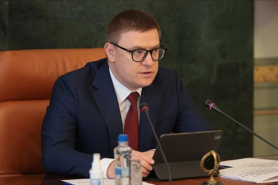 Губернатор Алексей Текслер считает, что доходы граждан должны расти с опережающими темпами. Фото: пресс-служба главы региона