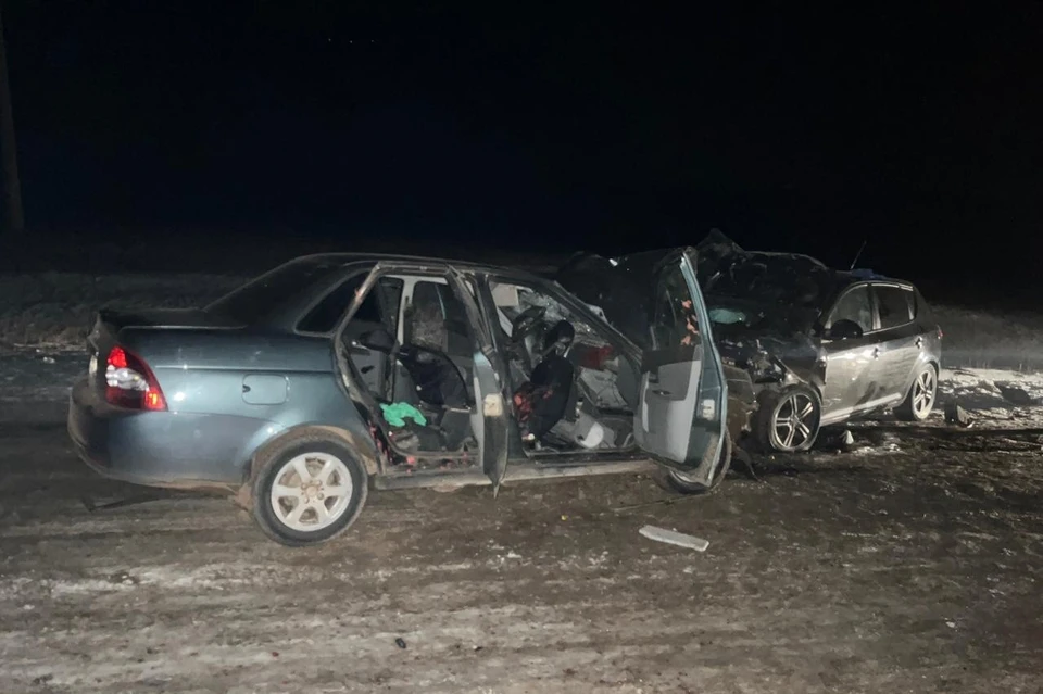 Авария произошла в 03.20 сегодня, 16 декабря, на 5 км автодороги Бобровка-Парадеево.