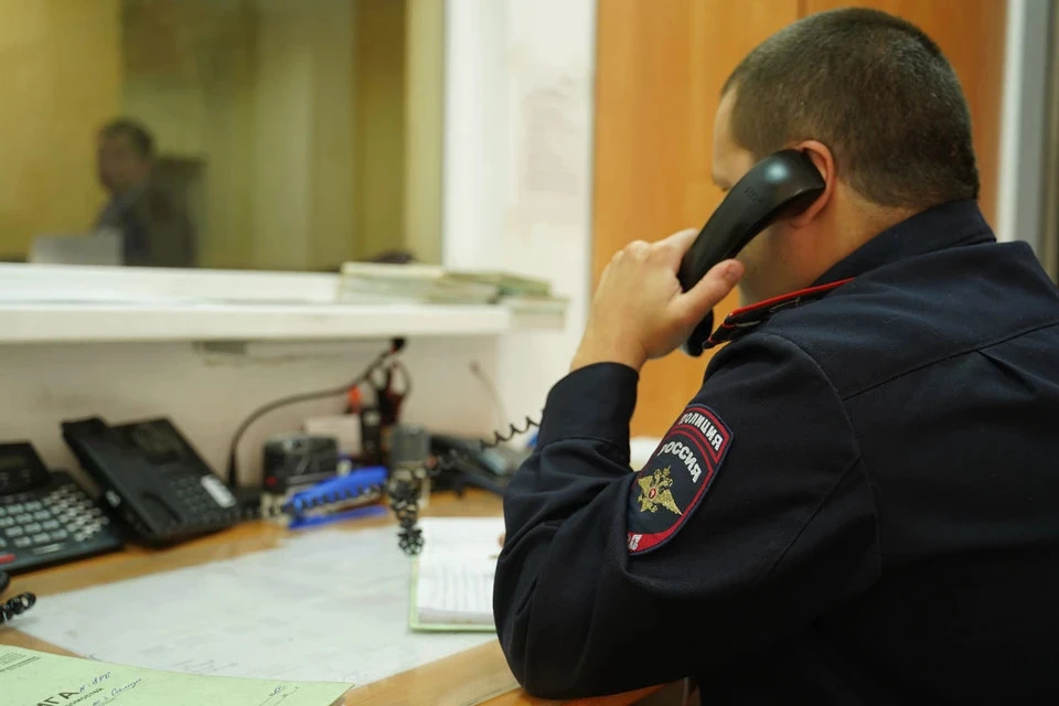 Подозреваемый был задержан и доставлен в отдел полиции