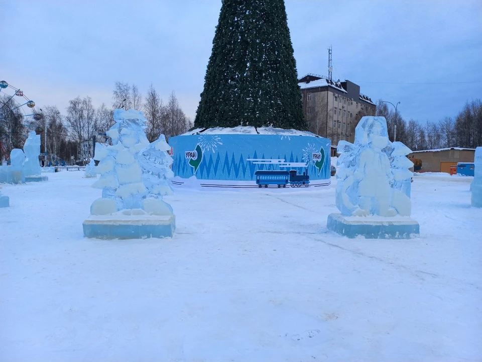 В Урае 25 декабря откроется ледовый городок с необычными фигурами. Фото: администрация Урая