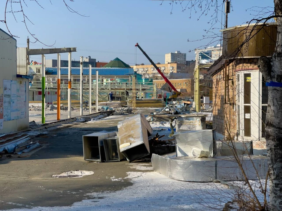 Так выглядит некогда многолюдный рынок «Самоцвет».