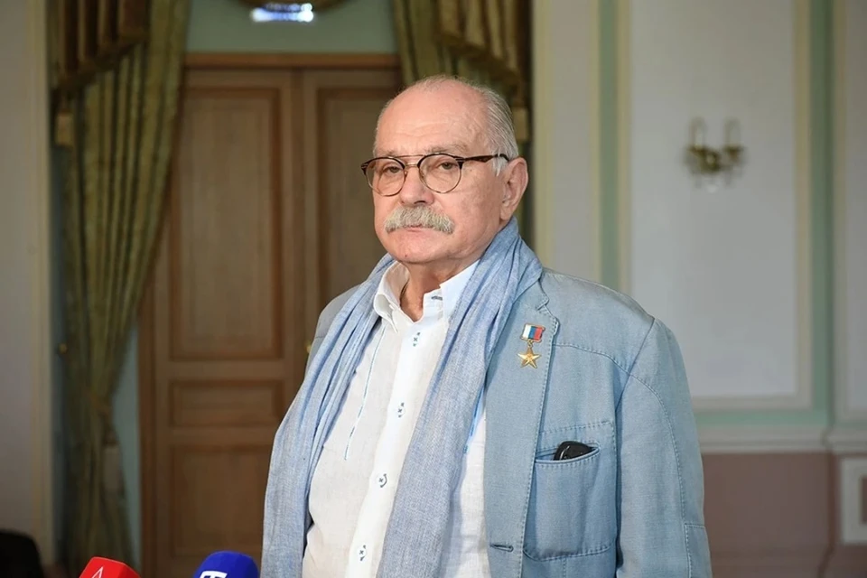 В Минске российский режиссер Никита Михалков высказался об американском полицейском из кино.