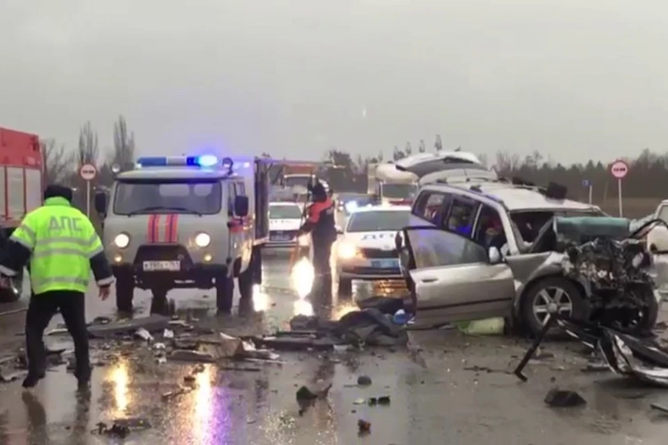 Авария снова произошла на трассе "Ростов-Ставрополь". Фото: отдел пропаганды ГИБДД по Ростовской области.