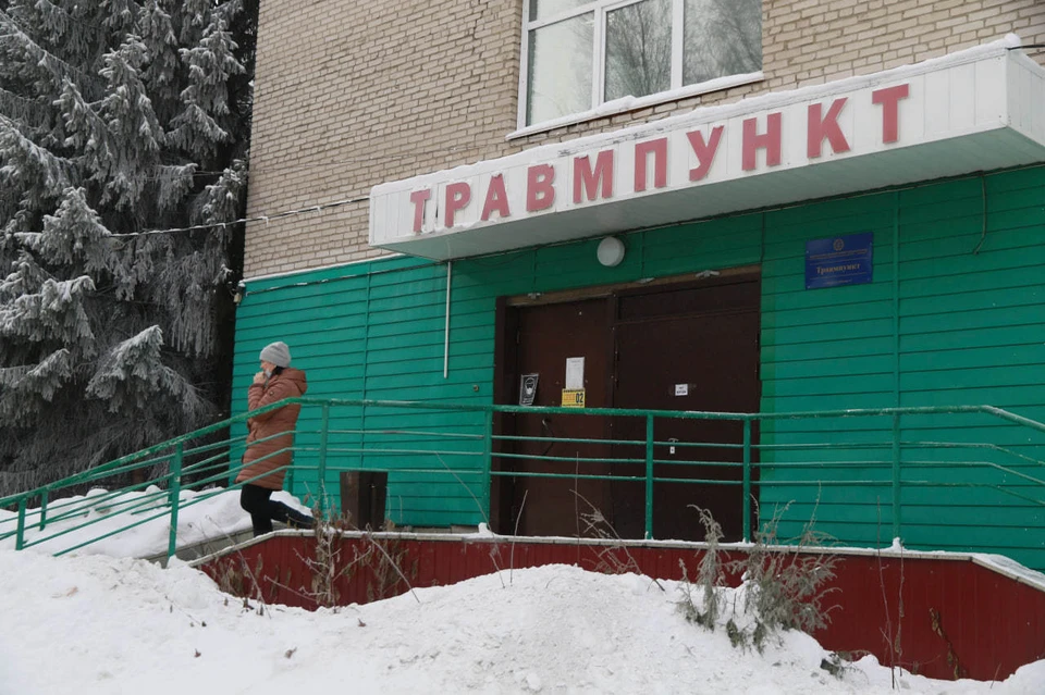 В настоящее время ведется работа по поиску штатного травматолога